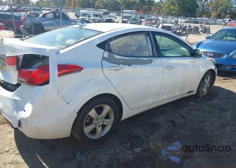 2013 Hyundai Elantra Gls z USA, uszkodzony, nr VIN 5NPDH4AE3DH371335